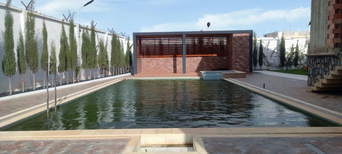 Maison de 6500 m2 à mostaganem avec piscines